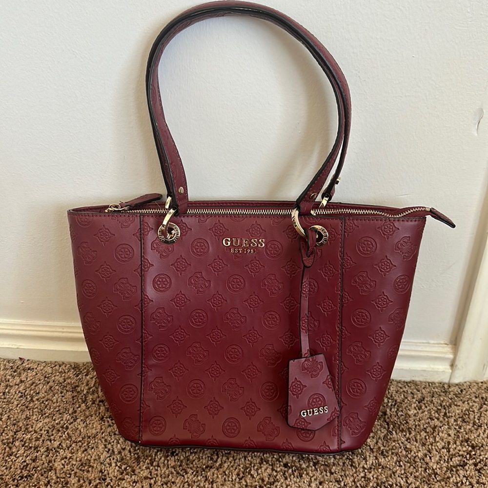 GUESS NOELLE SMALL ELITE TOTE NEW